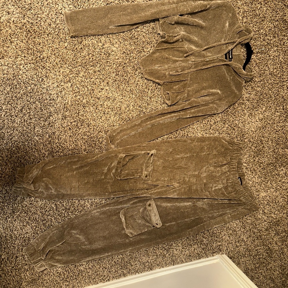 Plt taupe two piece set